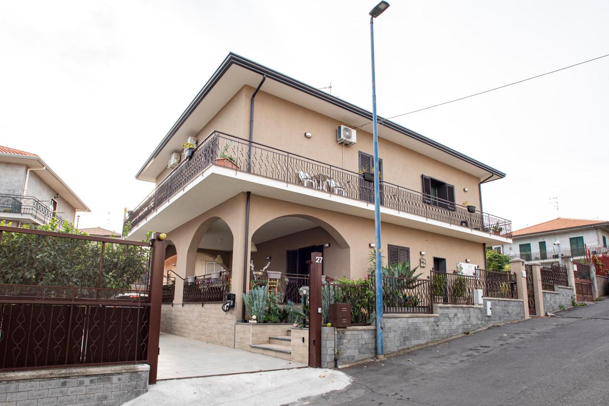 B&B Lavika Pedara Kültér fotó