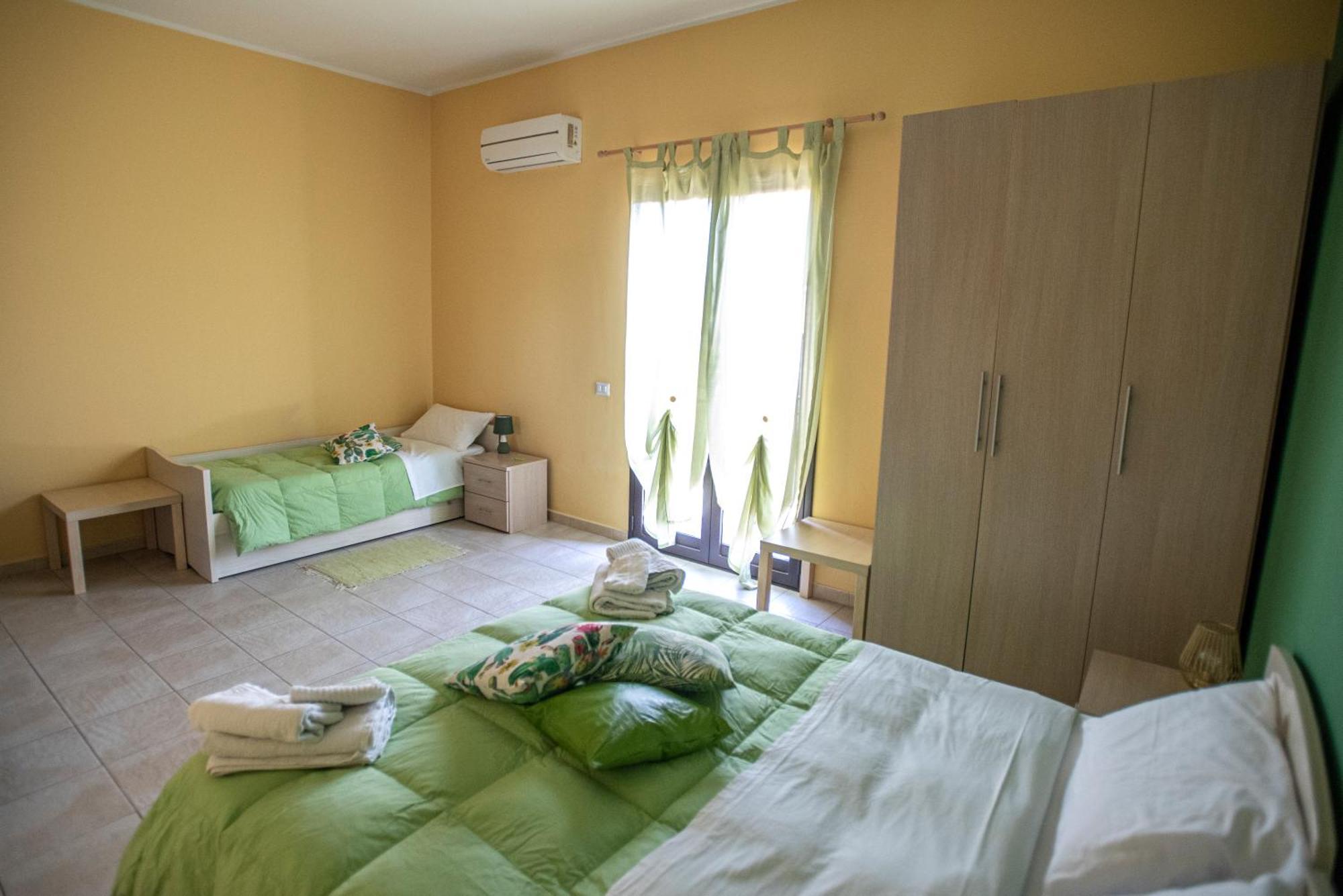 B&B Lavika Pedara Kültér fotó